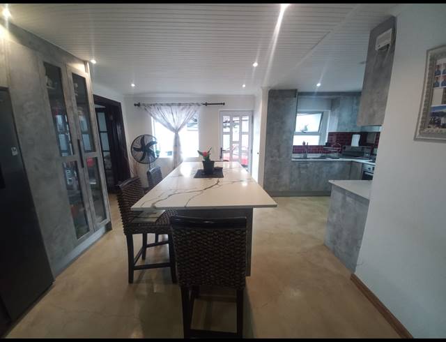 3 BEDROOM HOUSE FOR SALE IN WOODLANDS